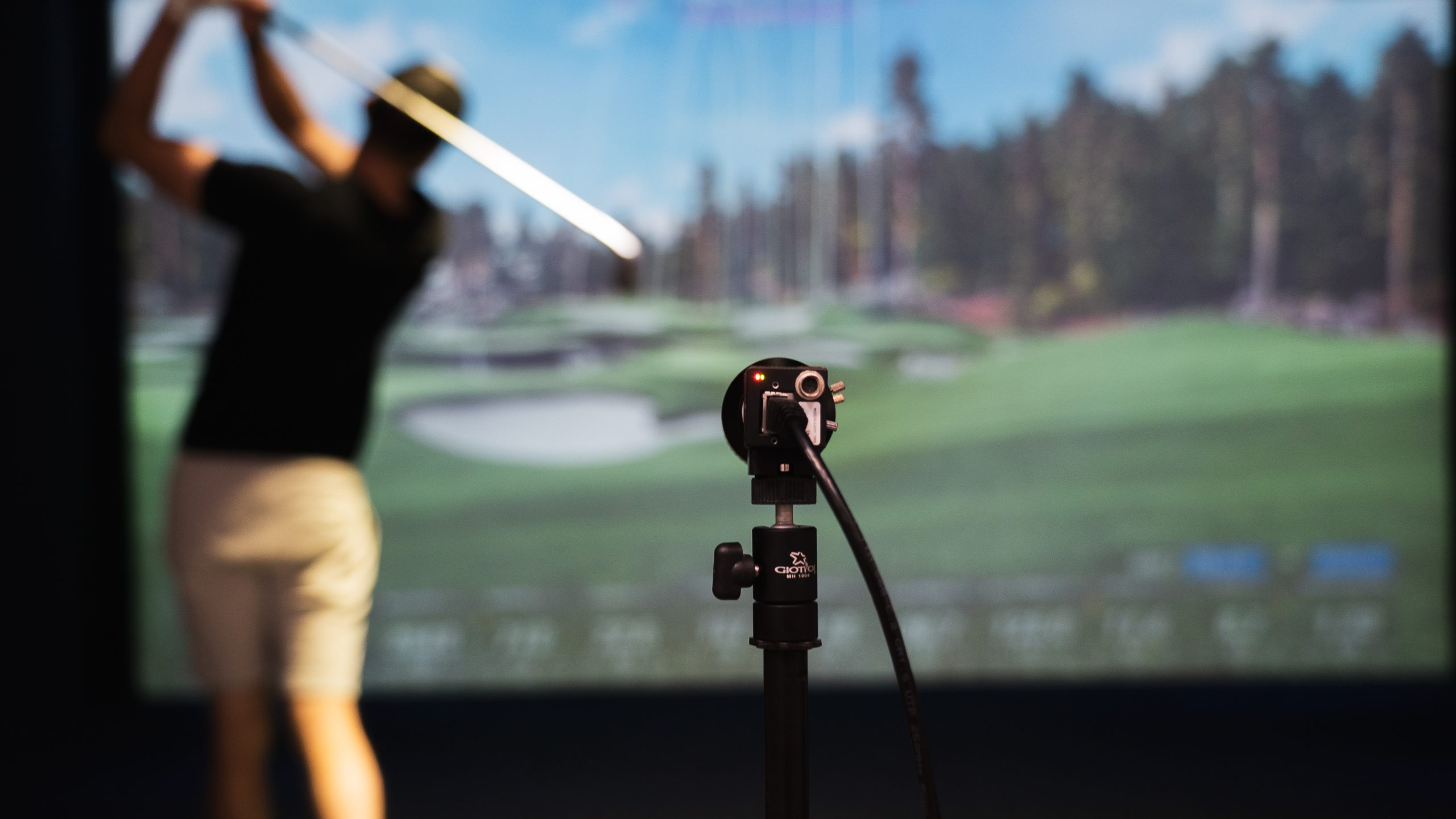 High-speed swing analysis cameras